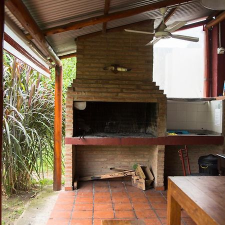 Feliza Hostel Villa Carlos Paz Eksteriør billede