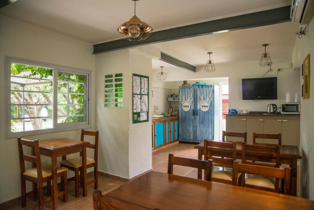 Feliza Hostel Villa Carlos Paz Eksteriør billede
