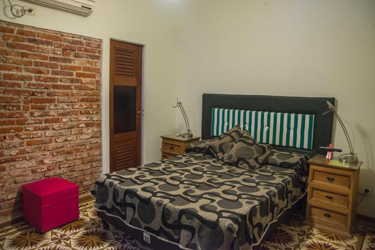 Feliza Hostel Villa Carlos Paz Eksteriør billede