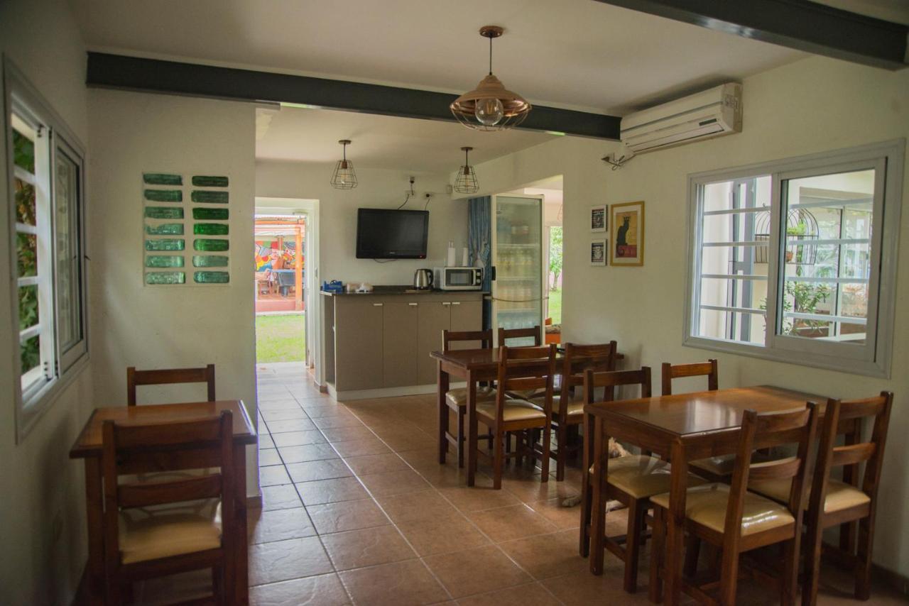 Feliza Hostel Villa Carlos Paz Eksteriør billede